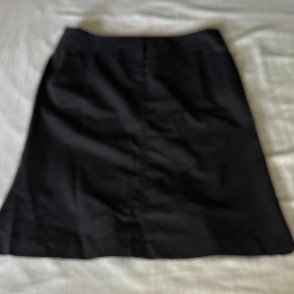 NWOT Theory Black A-Line Skirt SZ: 6 TO BE DONATED 5/26